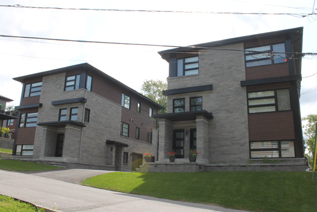 Les condos et triplex du Vieux Sainte-Rose, Laval